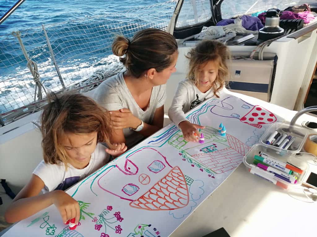 Entretenimiento a bordo del Saramia.