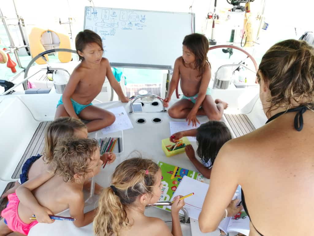 Aprendiendo Lengua y Mates en el Saramia.