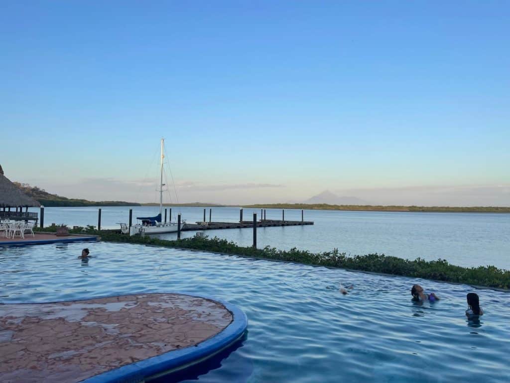 Piscina de la Marina Puesta del Sol.